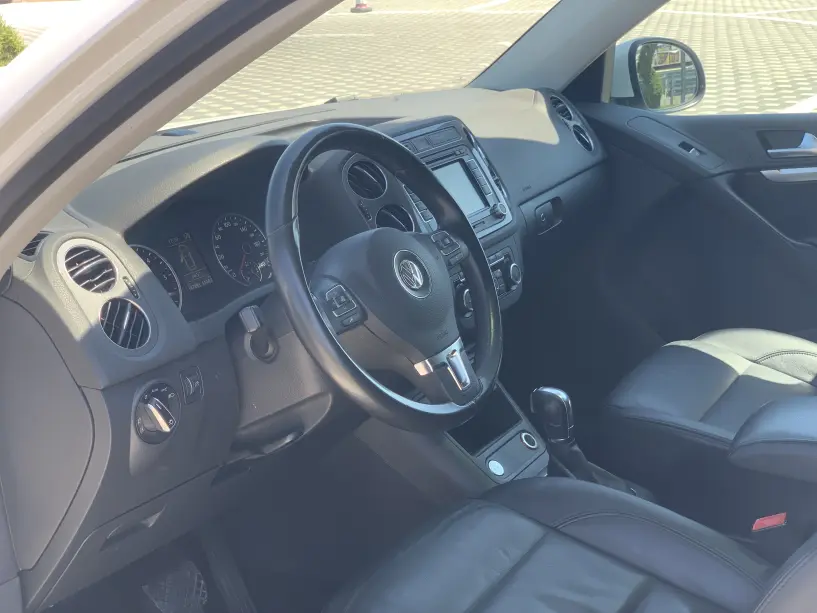 Alquila un coche en Tirana