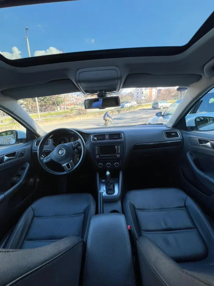 Rent a car in Tirana