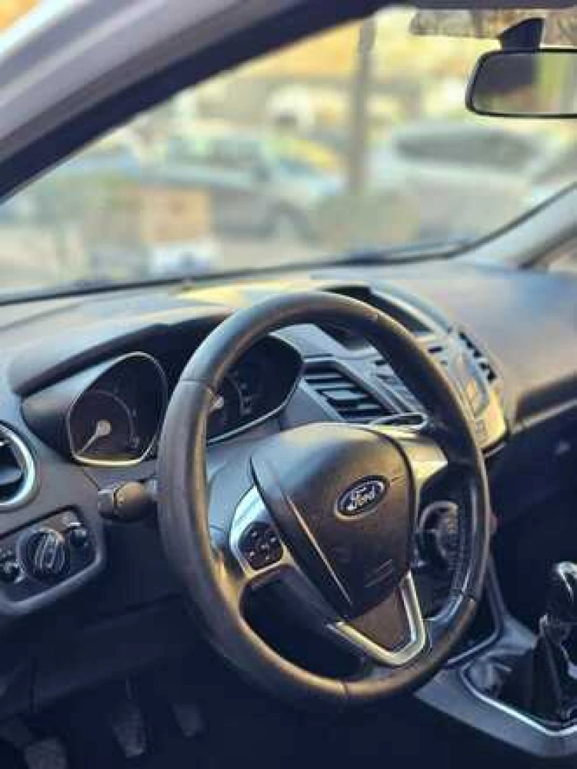 Louer une voiture à Tirana