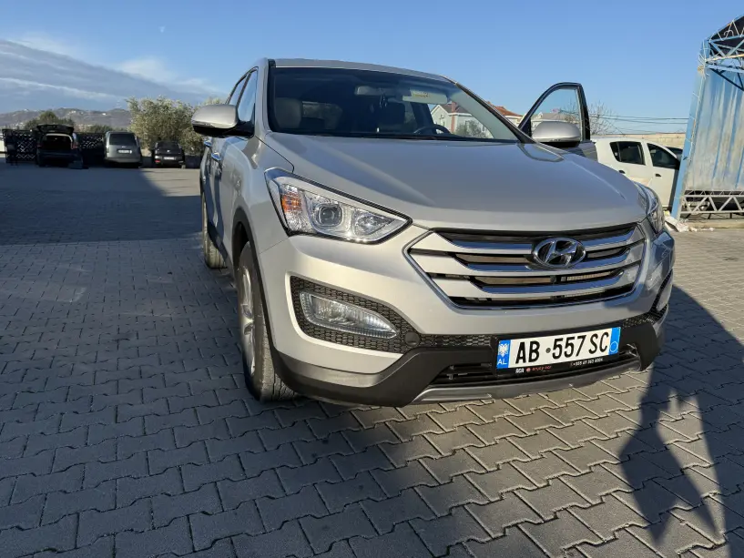 Louer une voiture à Tirana