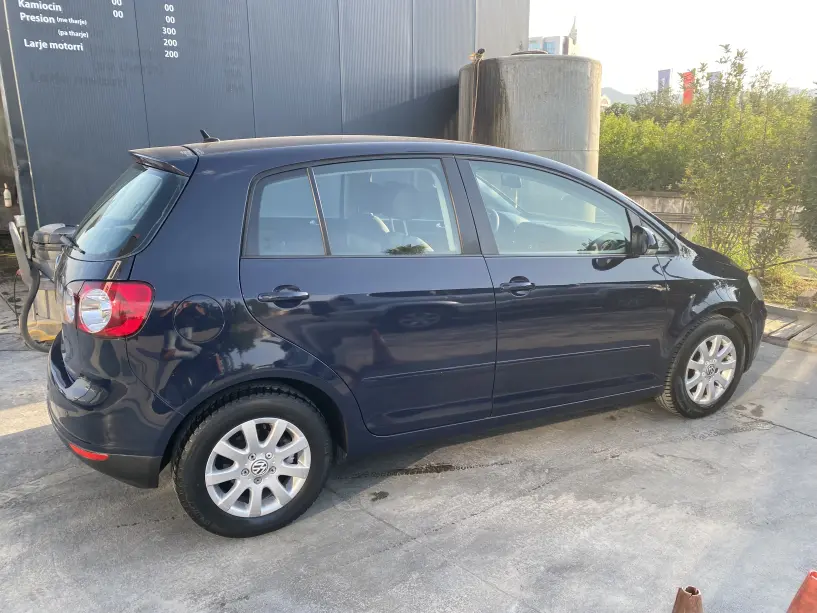 Auto mieten in Tirana