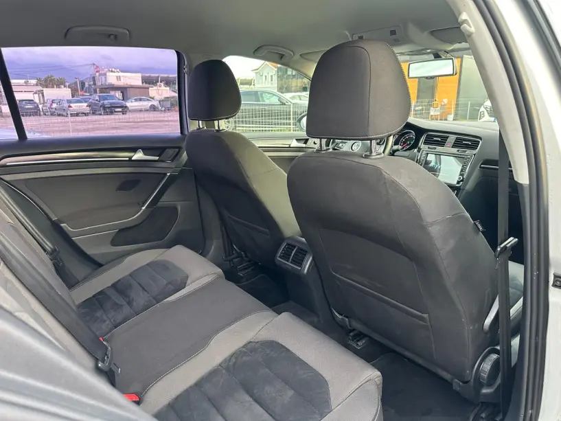 Auto mieten in Tirana