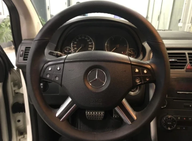 Rent a car in Tirana