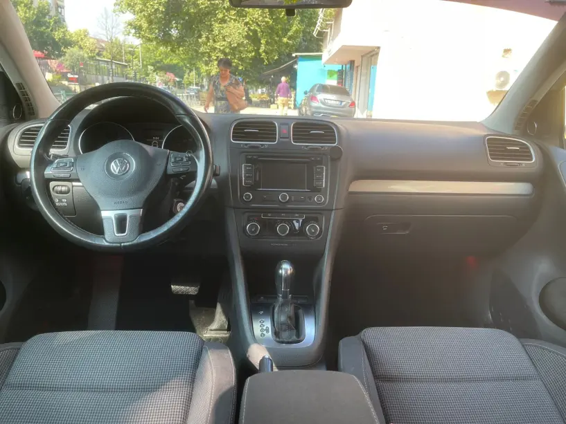 Rent a car in Tirana