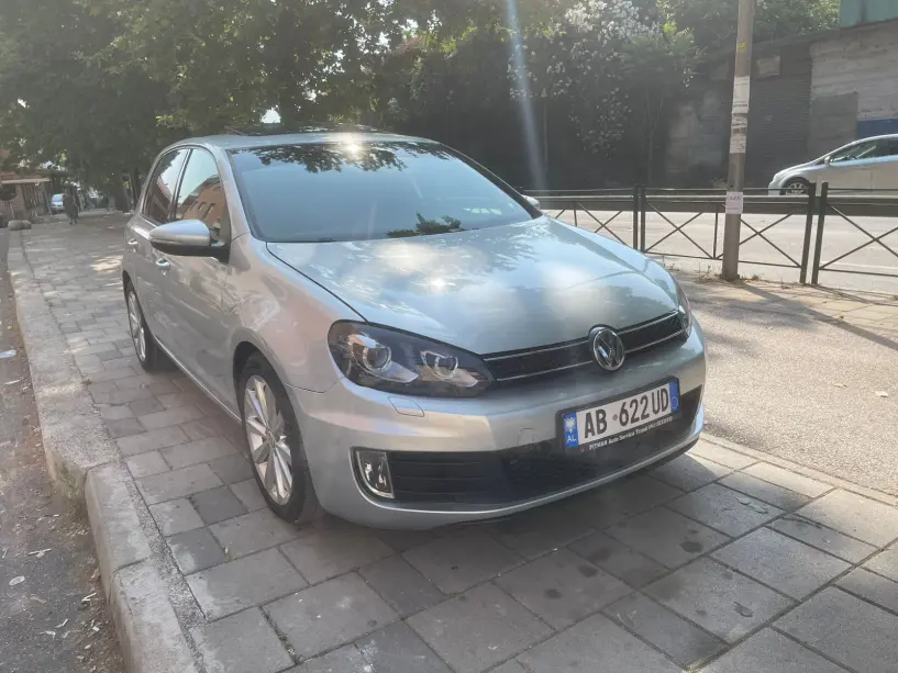 Rent a car in Tirana