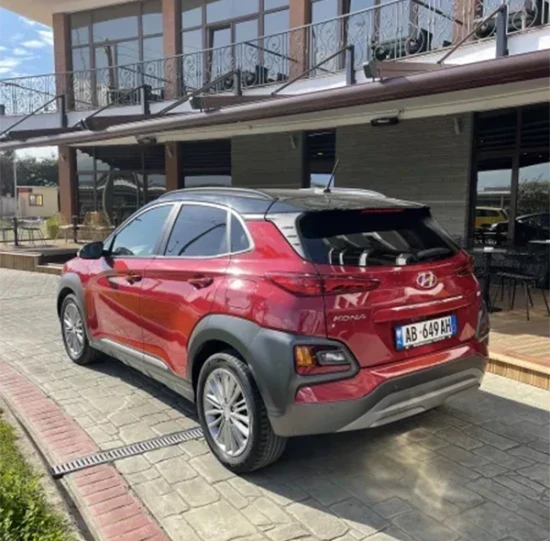 Alquila un 2021 Hyundai Kona en Tirana