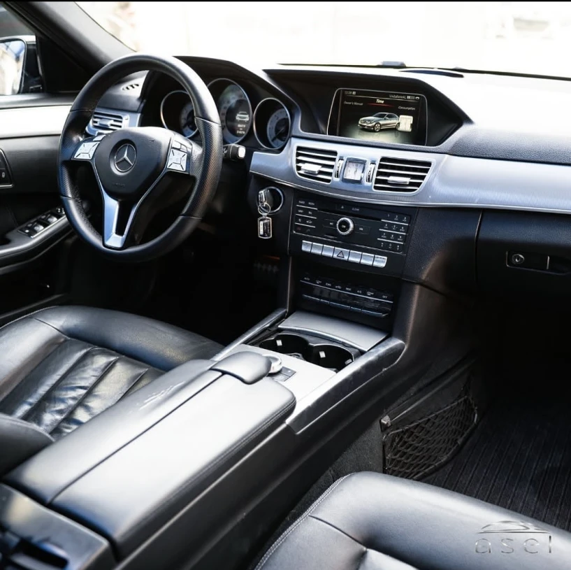 Noleggia un'auto a Tirana