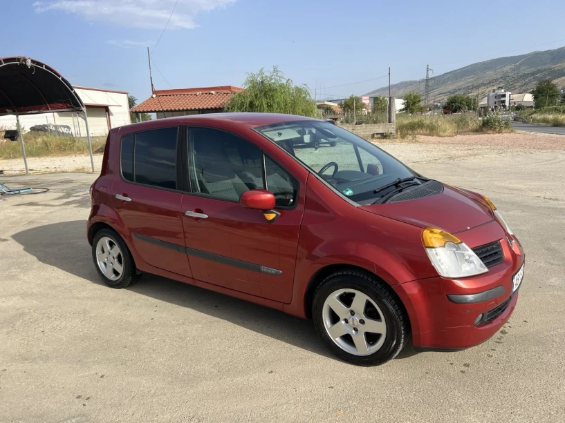 Rent a car in Gjirokastër