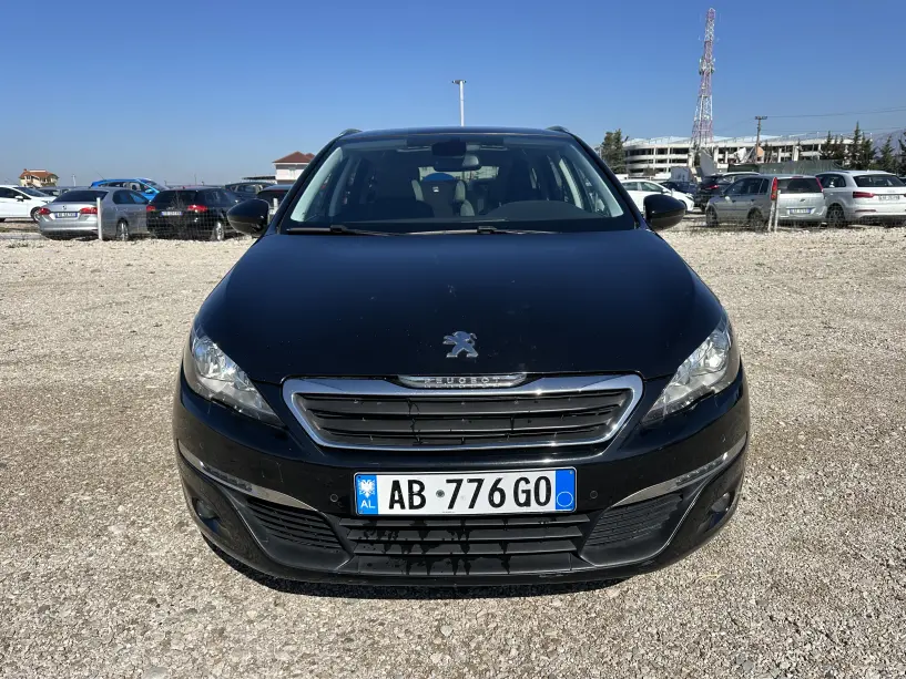 Rent a car in Tirana