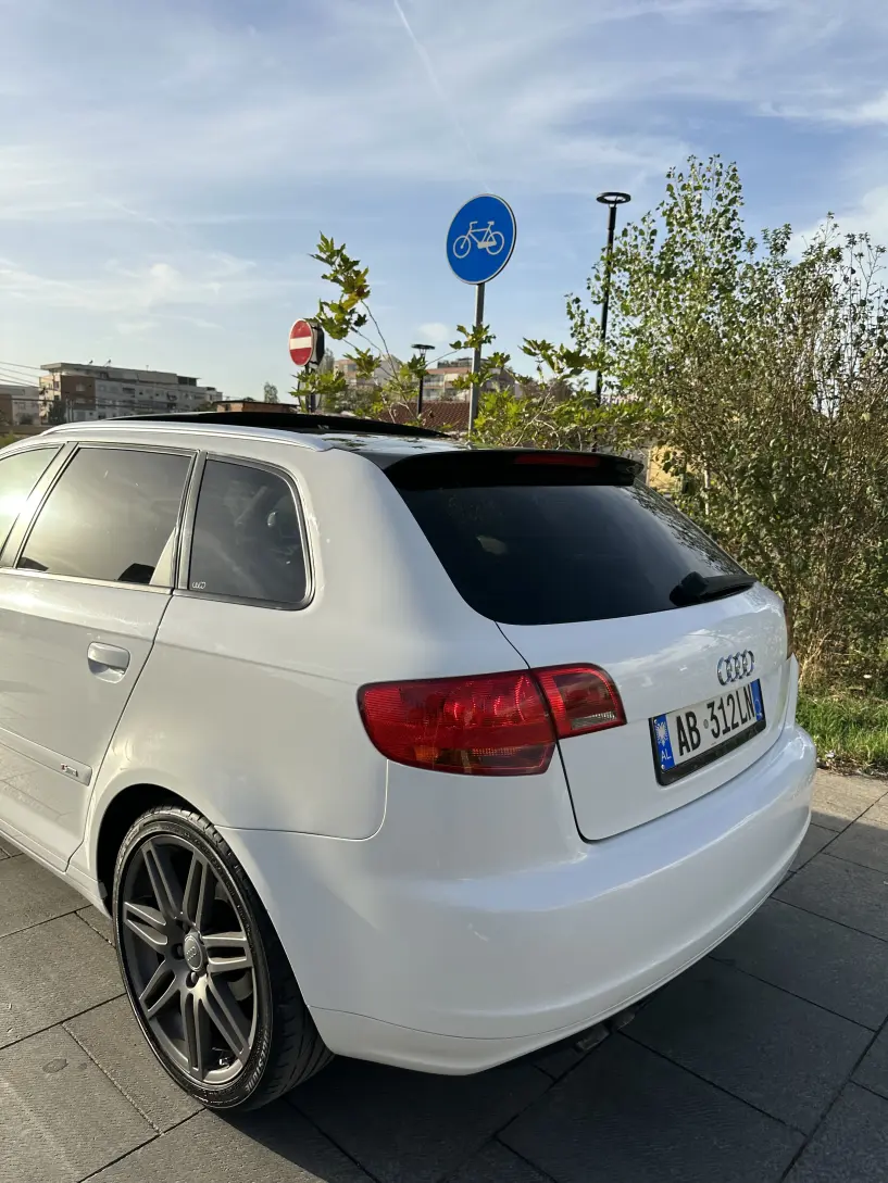 Rent a car in Tirana