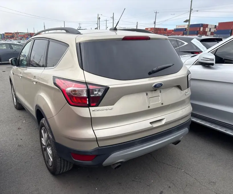 Rent a car in Tirana