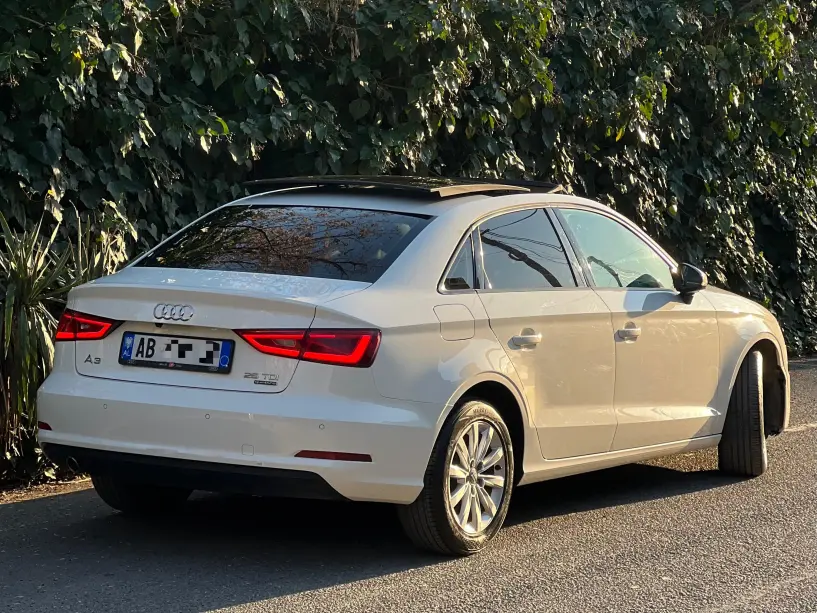 Rent a car in Tirana