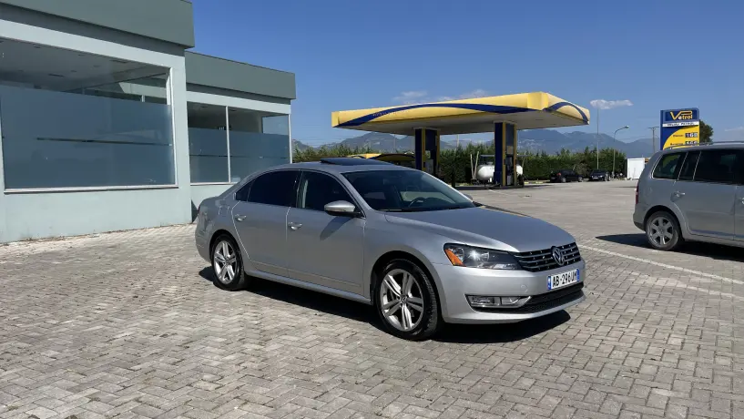 Louer une voiture à Tirana