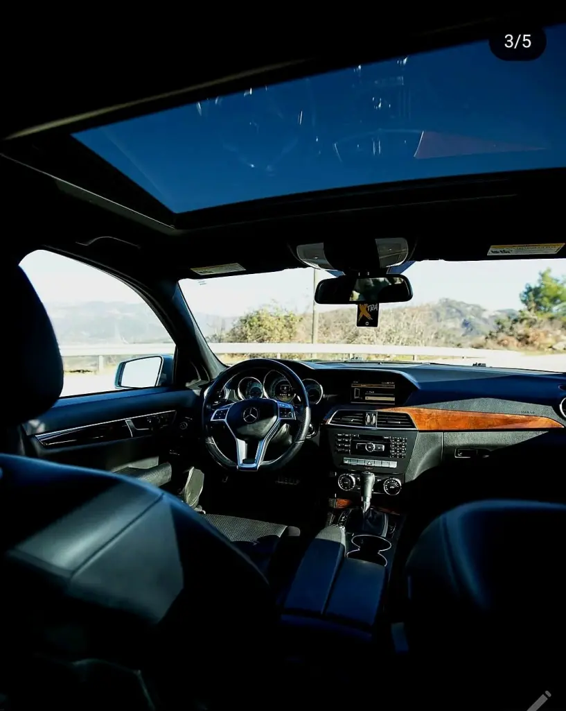 Wynajmij samochód w Tirana