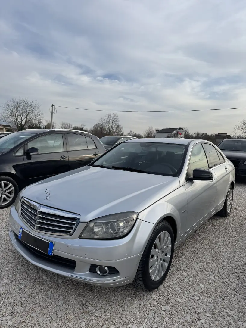 Louer une voiture à Tirana