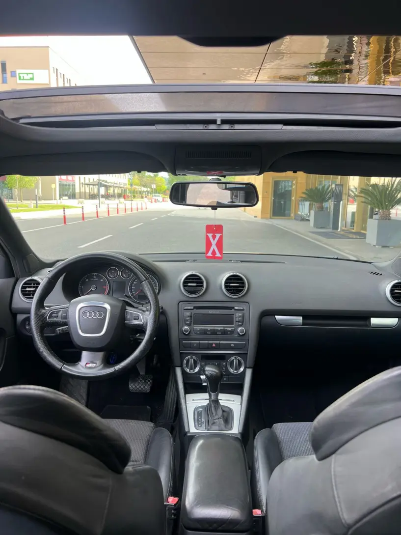 Alquila un coche en Tirana