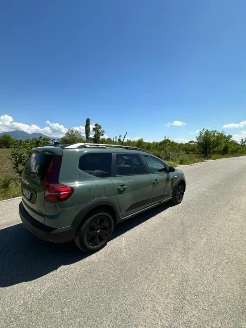 Rent a car in Tirana