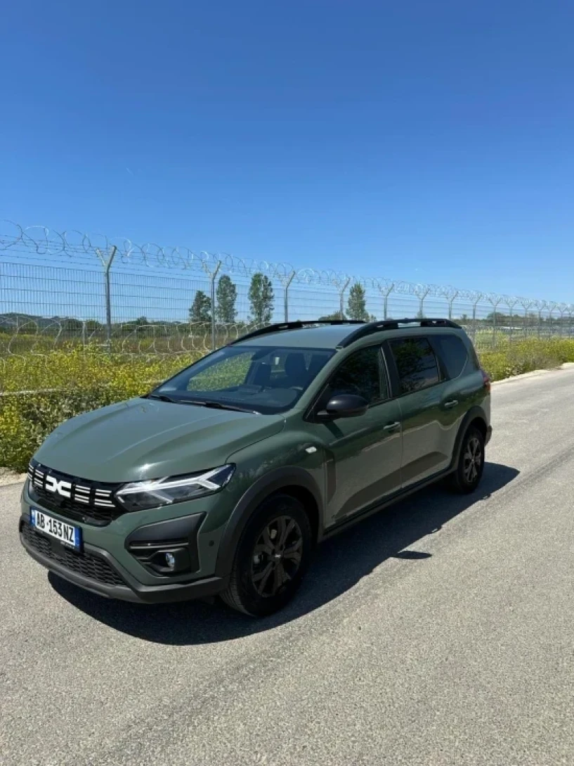 Rent a car in Tirana