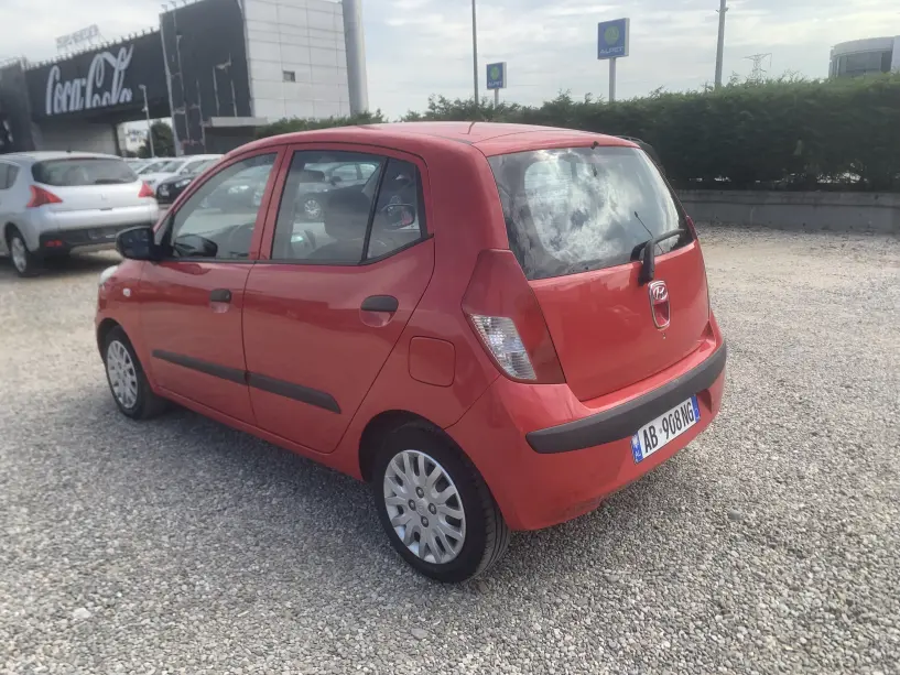 Rent a car in Tirana