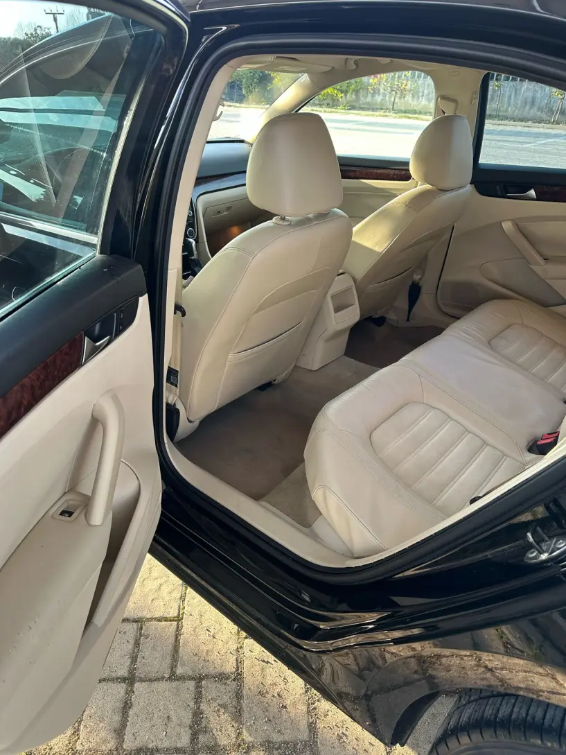 Rent a car in Tirana