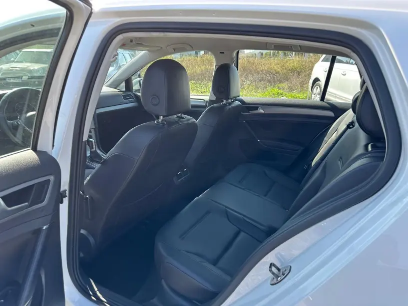 Louer une voiture à Tirana