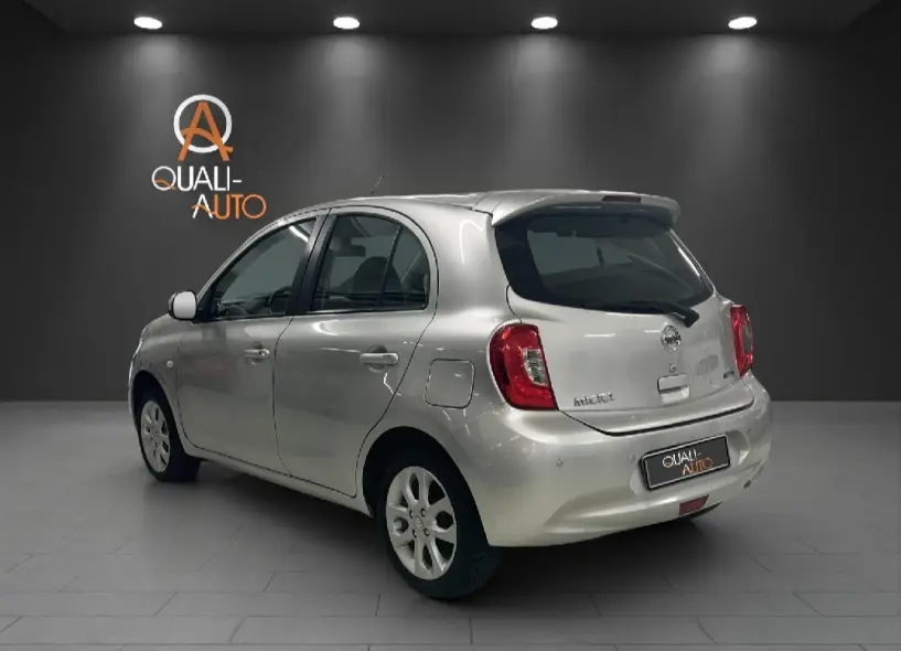 Alquila un coche en Tirana