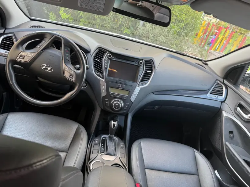 Wynajmij samochód w Tirana