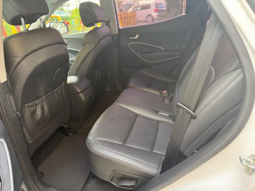 Wynajmij samochód w Tirana