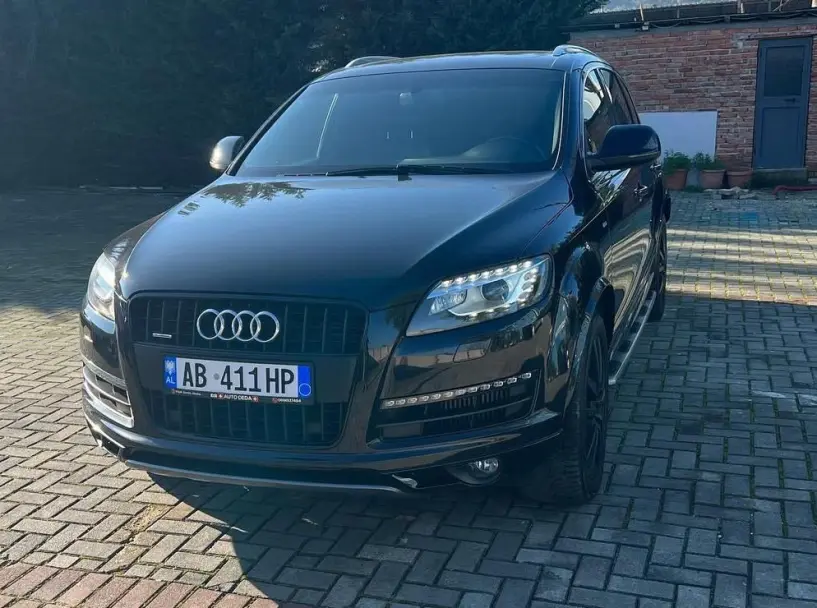 Rent a car in Tirana