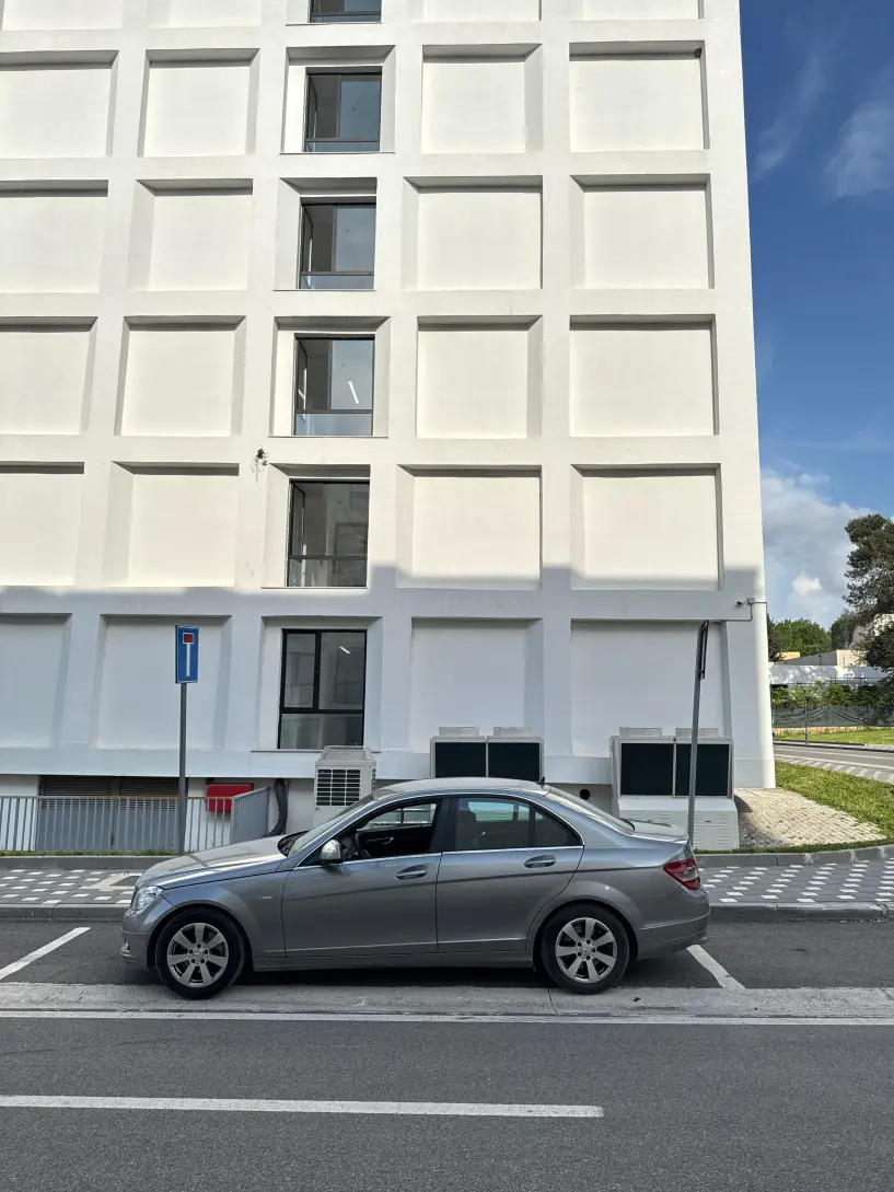 Wynajmij samochód w Tirana