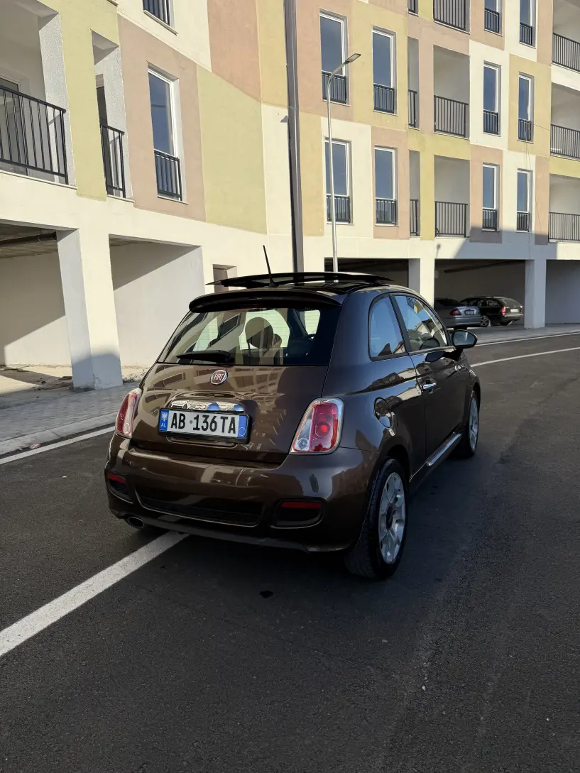 Auto mieten in Tirana