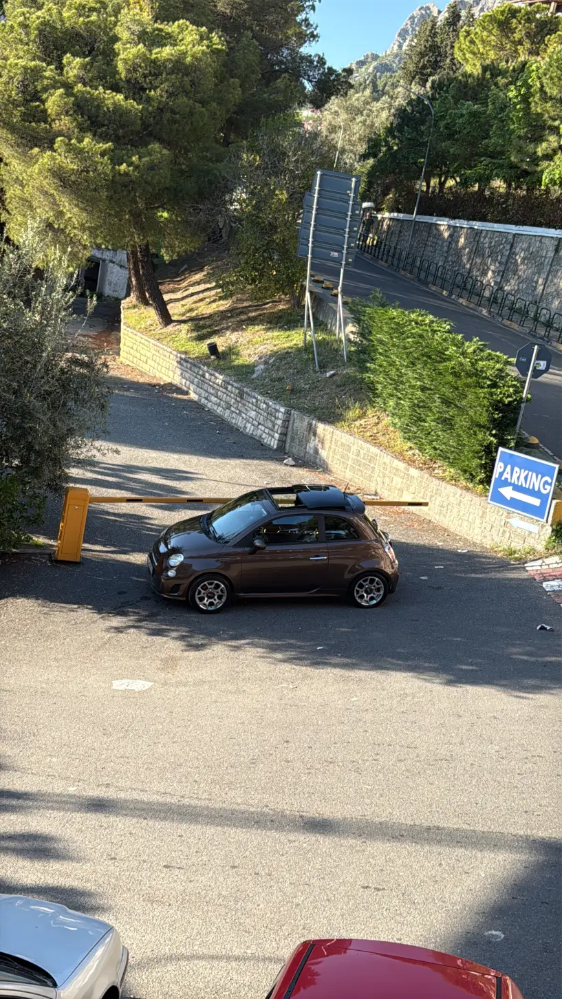 Auto mieten in Tirana