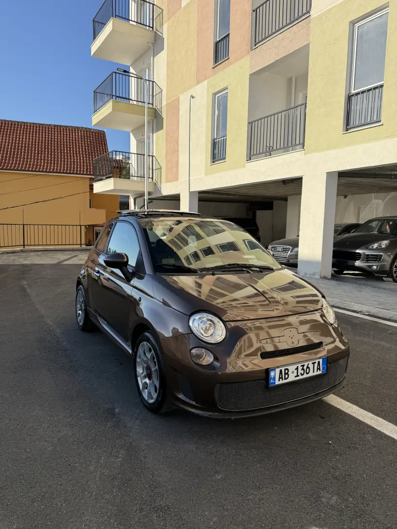 Auto mieten in Tirana