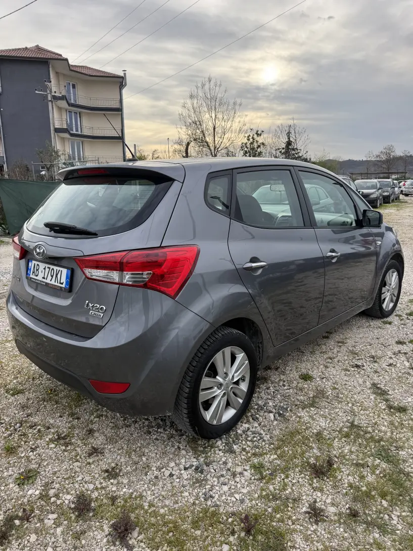 Rent a car in Tirana