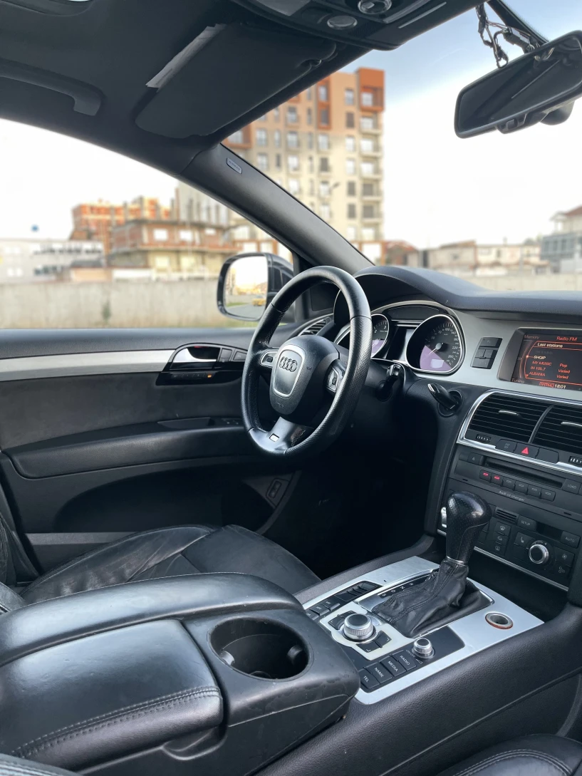 Alquila un coche en Tirana