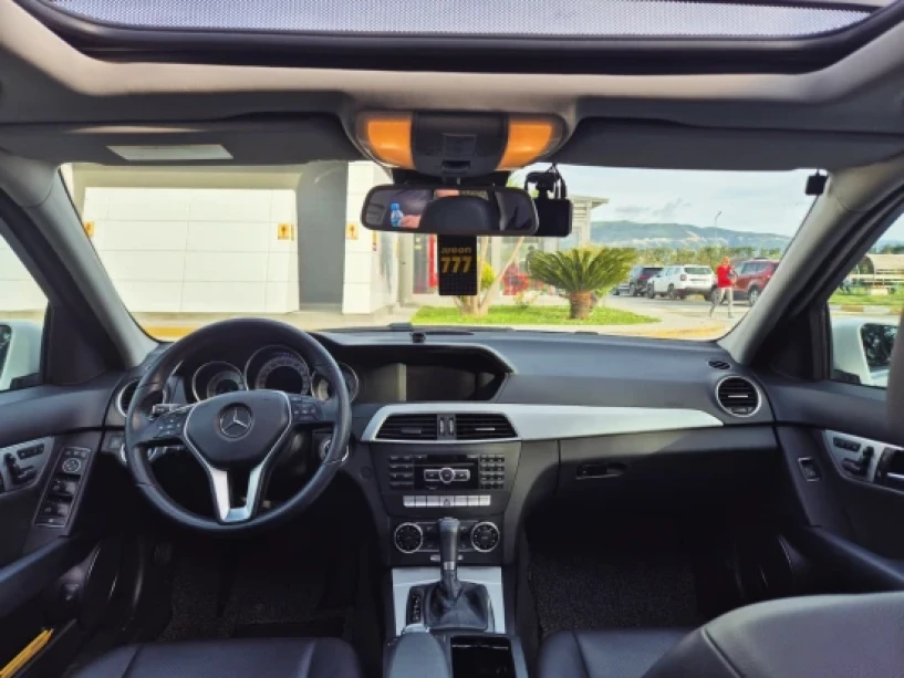 Wynajmij samochód w Vlorë