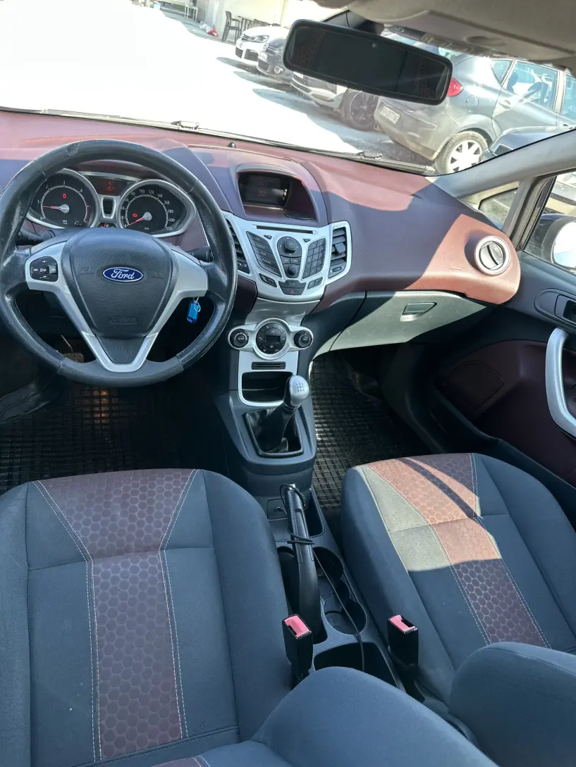 Rent a car in Tirana