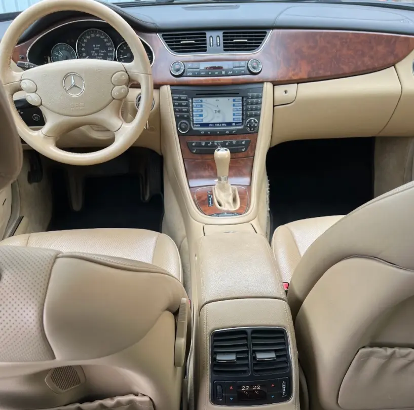 Rent a car in Tirana