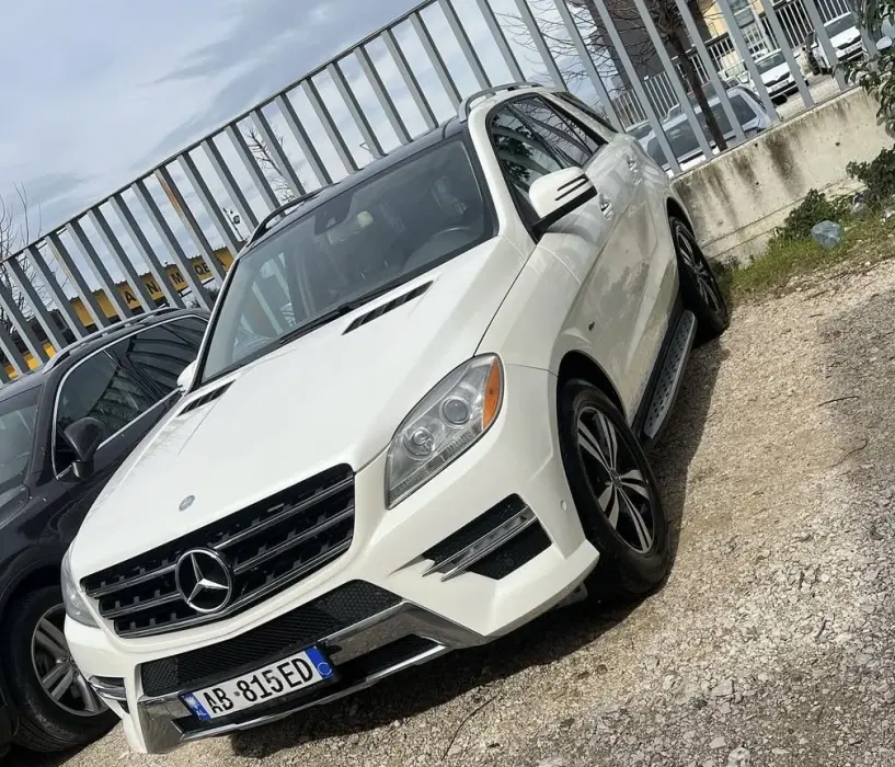 Rent a car in Tirana