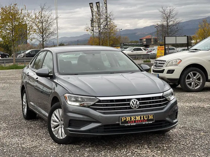 Louer une voiture à Tirana