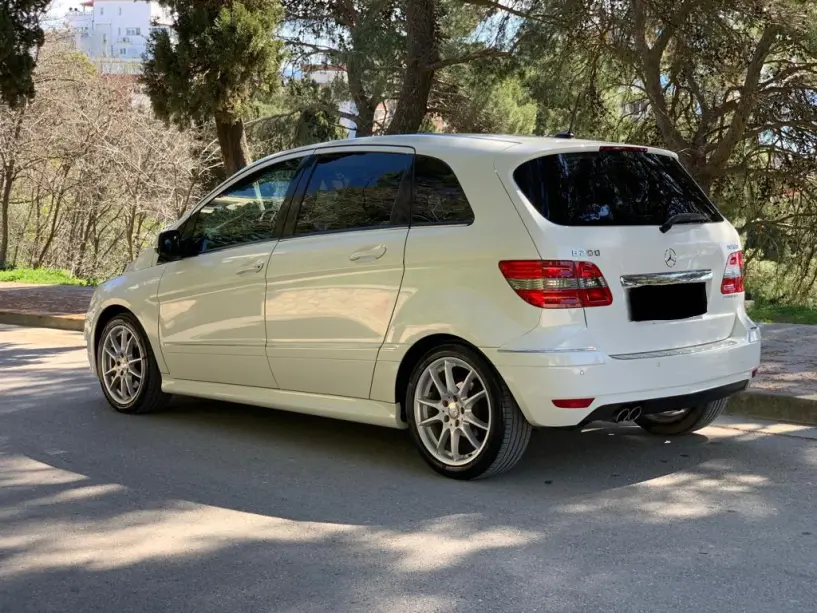 Auto mieten in Tirana