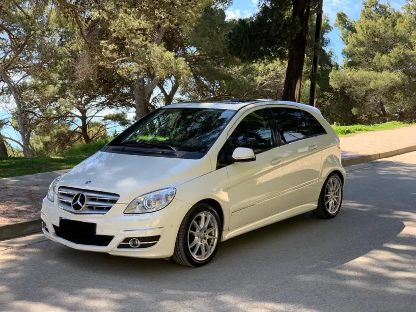 Auto mieten in Tirana