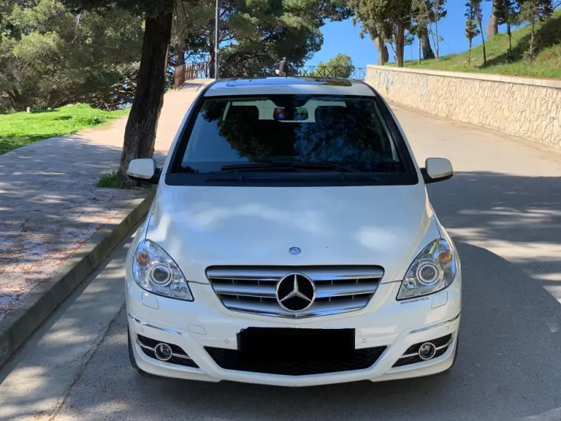 Auto mieten in Tirana