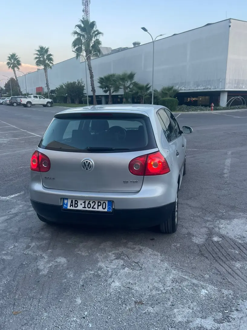 Rent a car in Tirana