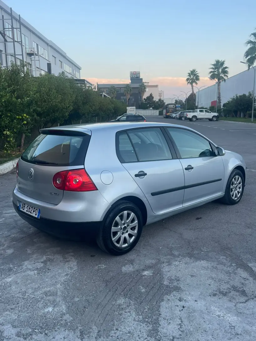 Rent a car in Tirana