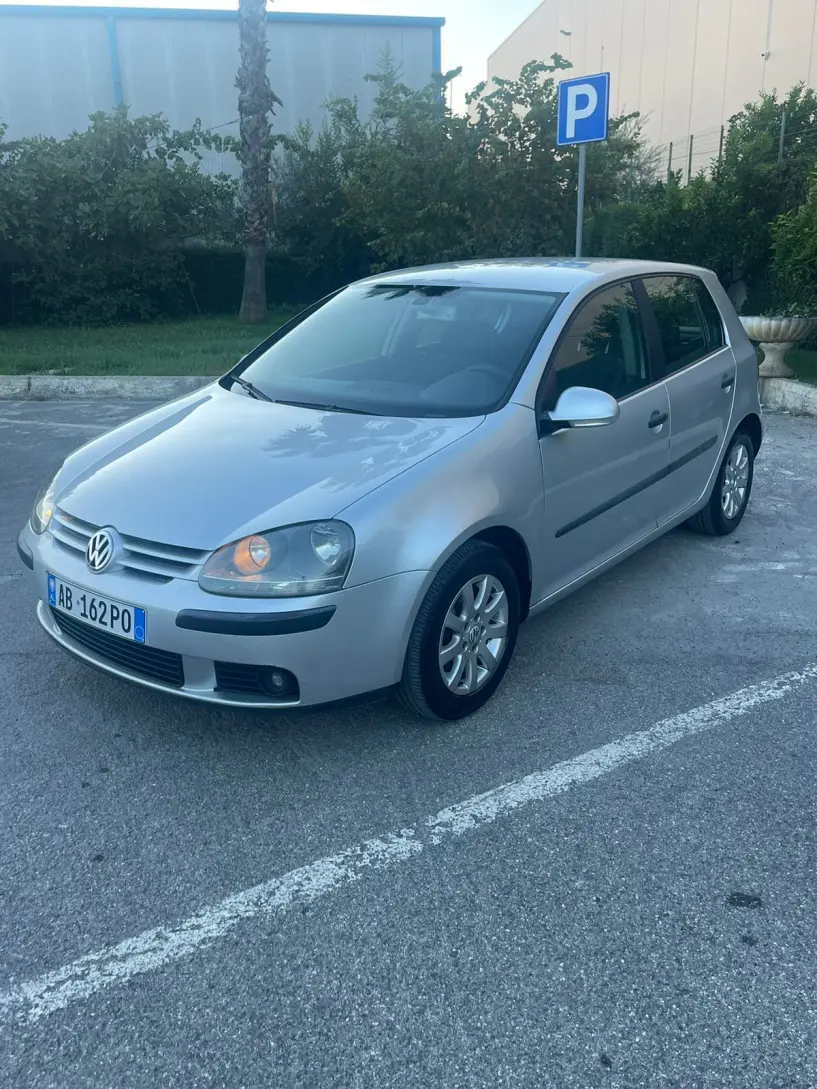 Rent a car in Tirana