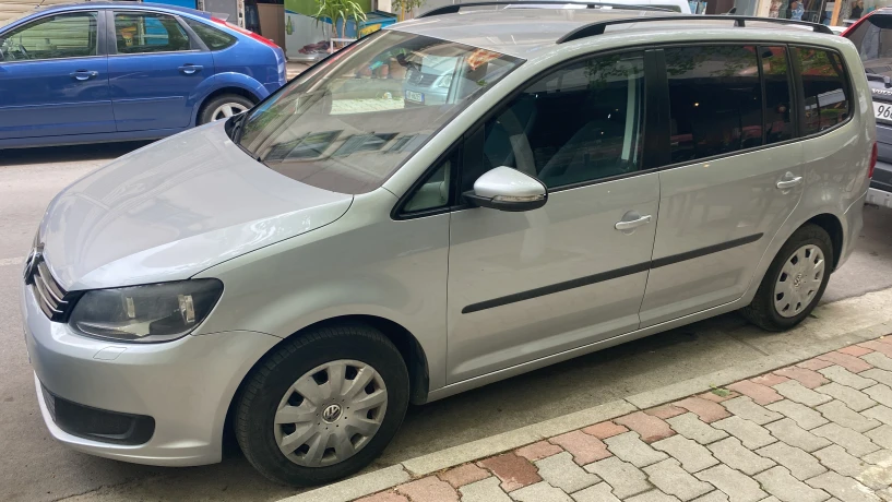 Wynajmij samochód w Tirana