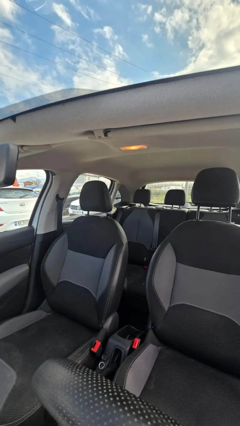 Wynajmij samochód w Tirana