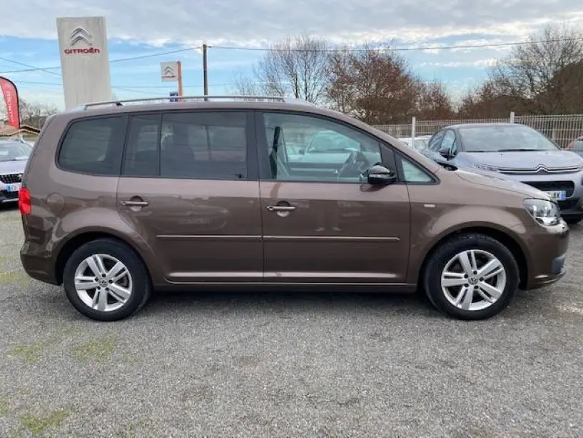 Noleggia un'auto a Tirana