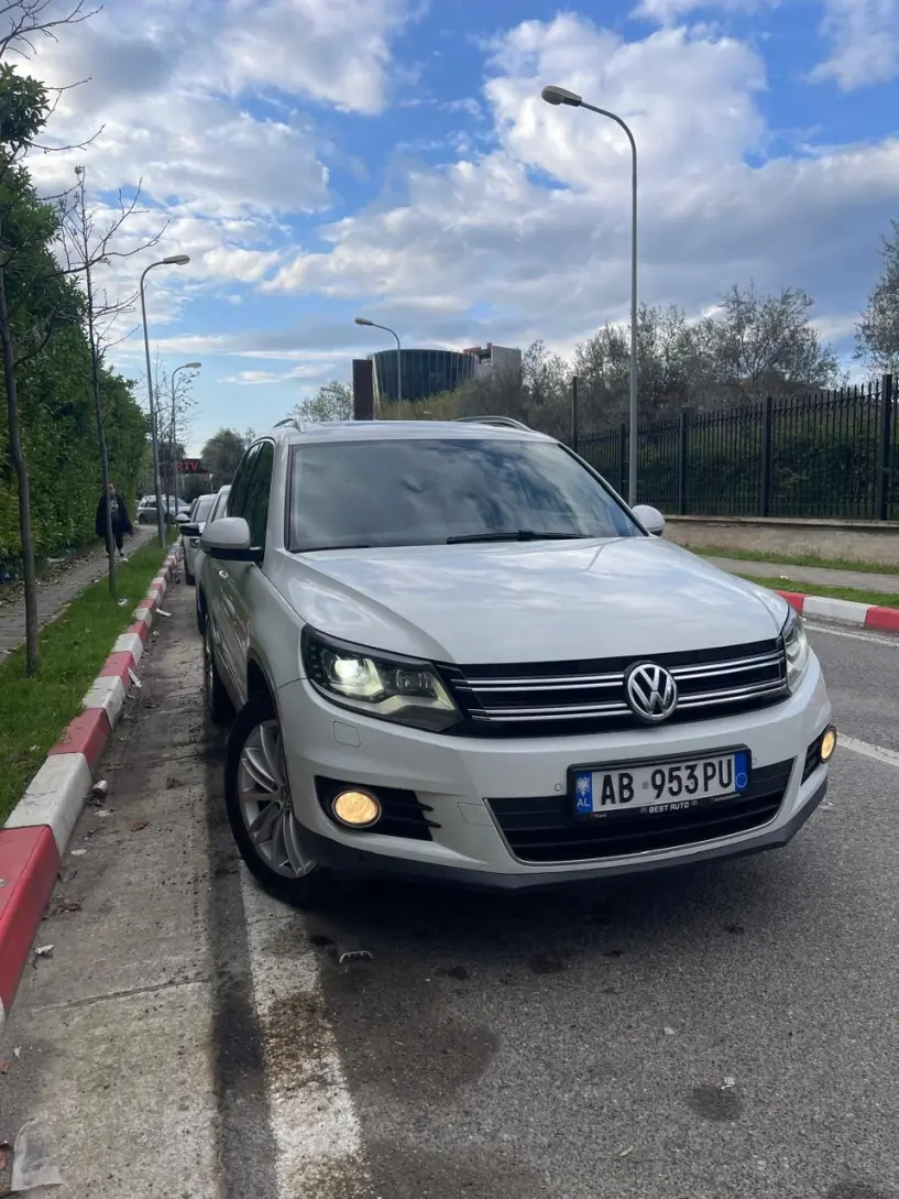 Louer une voiture à Tirana